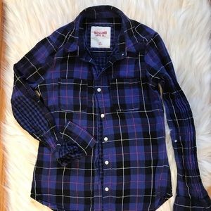 Mossimo Supply Co. Long Sleeved Flannel 🧣